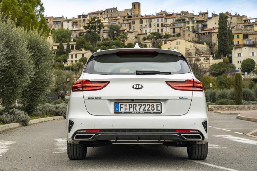  Kia Ceed Sportswagon PHEV 2019 года  (WW) (фото 33 из 42)